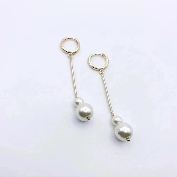 Long Dangle Earrings with Pearl - Picture 1 of 6